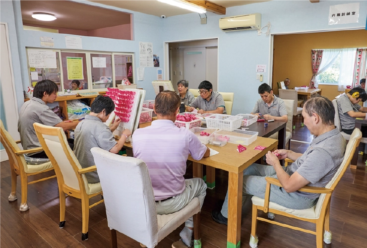 就労継続支援B型・生活介護施設レオン